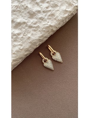 PremiumPort Şık Sallantılı Kalp Tasarımlı Zarif Küpe, Günlük ve Davet Kombinleri Için