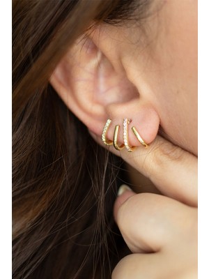 PremiumPort Şık 4'lü Görünümlü Gold Küpe Seti, Zarif ve Parlak Tasarım