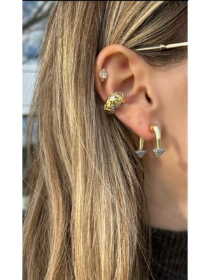 PremiumPort Gold Küpe, Şık ve Zarif Takı, Kaliteli Metal, Modern Tasarım