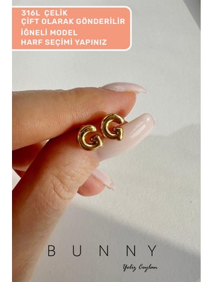 PremiumPort Çelik Mini Harf Küpe Çift, Şık ve Zarif Takı Tasarımı