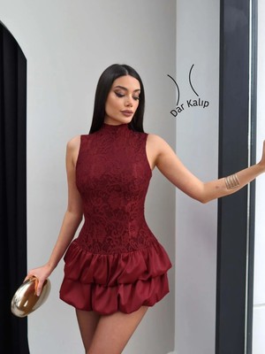 Esra Helvacı Dantel Detay Mini Şortlu Elbise