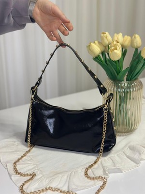 Huma Çanta Kadın Baget Çanta Altın Zincir Detaylı Şık Tasarım