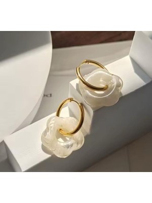 PremiumPort Parlak Çelik Gold Küpe ile Şıklığınızı Tamamlayın