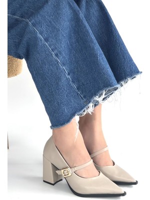 Alfaze Bej Cilt Sivri Burun Kemerli Topuklu Ayakkabı Topuk Boyu 7 cm