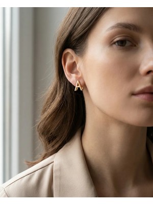 PremiumPort Gold Renk Harf Küpe, Kadın Takı, Şık ve Zarif A Harfi Tasarımı