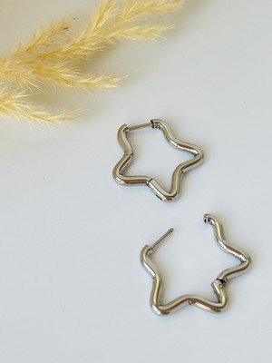 PremiumPort Parlak Gümüş Renk Yıldız Süslemeli 18 mm Küpe