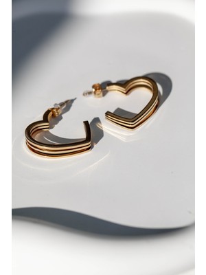 PremiumPort Şık ve Modern Tasarımlı, Zarif Küpe ile Tarzınızı Tamamlayın