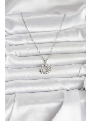 ForWhat Zarif Boyunlar Için Silver Çelik Zincirli Incili Çiçek Stil Kadın Koyle