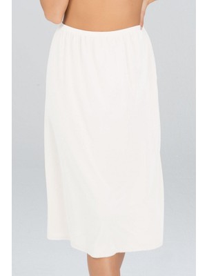 Kom Düz Jüpon Kadın L Beden Ten Renk Kumaş Özellikleri ile Rahat Kullanım Sunar