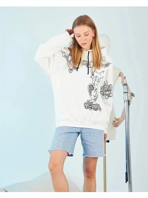 Asmedo Kapüşonlu Üç Iplik Sweatshirt – Beyaz Strong Heykel Baskılı, Rahat Kalıp, Kanguru Cepli Mo