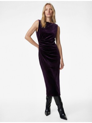 Koton Dik Yaka Slim Fit Kolsuz Drapeli Yırtmaç Detaylı Uzun Bodycon Kadife Elbise