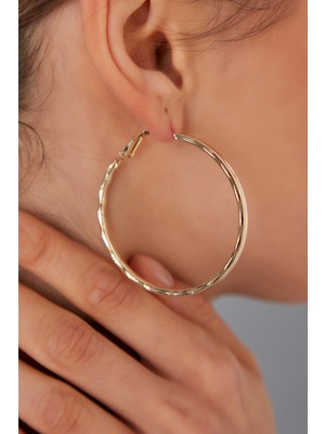 PremiumPort Kadın Çizgi Desenli Rodyum Kaplama Orta Boy Çelik Küpe