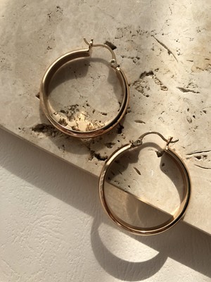 PremiumPort Şık Gold Çelik Orta Halka Küpe, Modern ve Zarif Tasarım