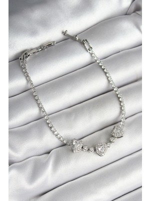 Flamex Pirinç Sıralı Kalp Figürlü Zirkon Taşlı Gümüş Renk Kadın Bileklik