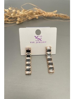 PremiumPort Şık Siyah ve Beyaz Zirkon Taşlı Çelik Kadın Küpe