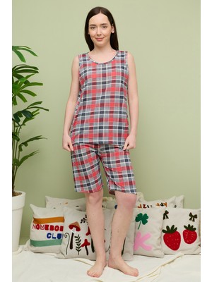 FullaModa Ekose Desenli Büyük Beden Kolsuz Kapri Pijama Takımı