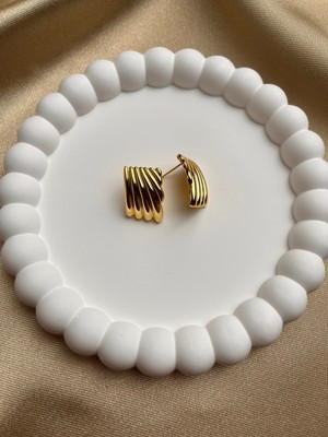 PremiumPort Şık ve Dayanıklı Çelik Plaka Küpe, Modern Tarzınıza Zarafet Katın