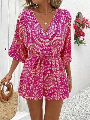 Deridün Yıldız Shoes Kadın Kısa Kollu Kruvaze Yakalı Belden Kuşaklı Desenli Kısa Süprem Tulum