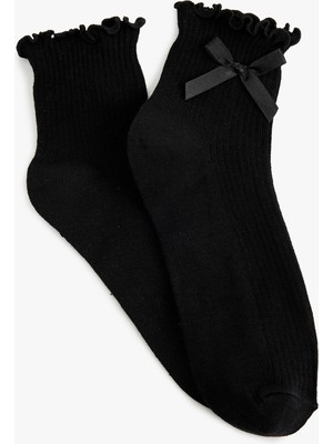 Koton Fırfır Detaylı Fiyonklu Pamuklu Soket Çorap