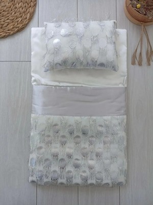 TeknoKapsül Yenidoğan Incisi Tül Işlemeli Pamuklu Fiyonklu Kundaklı Lüks 3lü Alt Açma Seti Gümüş