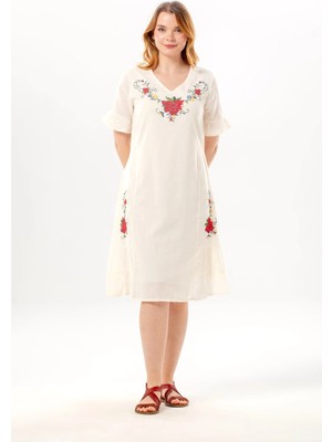 Eliş Şile Bezi Kısa Kol Irem Nakış Detaylı Midi Boy Yazlık Şile Bezi Elbise Krem Krm