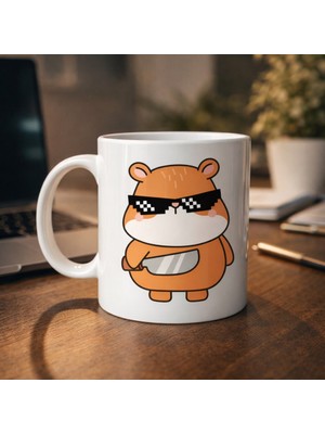 TeknoKapsül Cool Hamster Tasarımlı Porselen Kupa Model 81 – Eğlenceli, Karizmatik Dolu Kahve Kupası