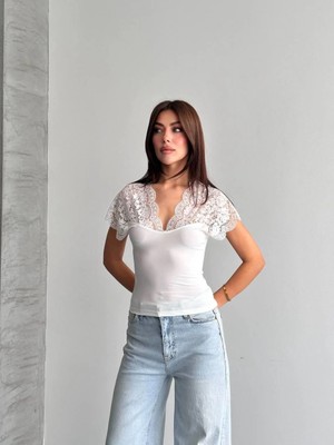 Shopping Shop Omuz ve Yaka Dantel Bluz Beyaz