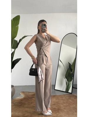 Asfa Moda Kadın Krem Asimetrik Kesim Kruvaze Bağlamalı Yelek ,pileli Plazzo Pantolon Takım