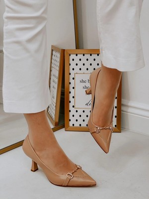 Erva'nın Butiği Nude Cilt (Mosscross) Toka Detay Kadın Stiletto