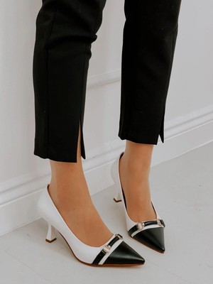 Erva'nın Butiği Beyaz Siyah (Lady) Toka Detay Kadın Stiletto