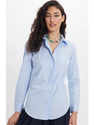 Tudors Kadın Slim Fit Dar Kesim %100 Pamuk Spor Yaka Gizli Pat Uzun Kollu Düz Oxford Leke Tutmaz Mavi Gömlek