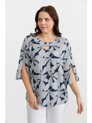 Selen Büyük Beden Önü Damlalı Emprime Bluz  /  Lacivert