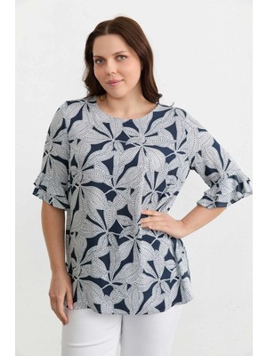 Selen Büyük Beden Kolu Fırfırlı Emprime Bluz  /  Lacivert