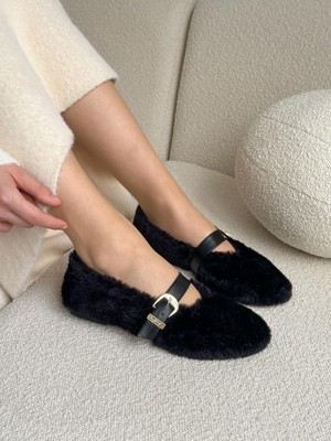 Erva'nın Butiği Siyah Tüylü (Biana) Kemer Detaylı Peluş Babet