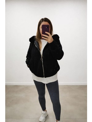 Sofun Kapüşonlu Kadın Peluş Kısa Mont