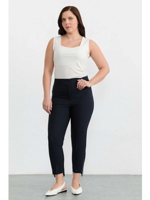 Selen Büyük Beden Paça Arkası Uzun Fermuarlı Pantolon  /  Lacivert