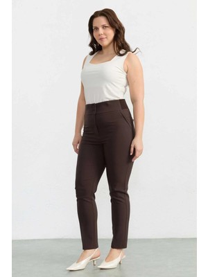 Selen Büyük Beden Beli Geniş Lastikli Süs Cep Pantolon  /  Kahve