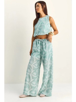 Shade Kadın Nakış Işlemeli Lastikli Balon Crop Bluz Geniş Paça Pantolon Takım