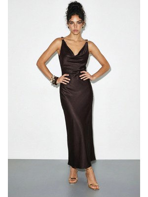 Shade Kadın Aksesuar Detaylı Askılı Sırtı Bağlamalı Saten Uzun Elbise