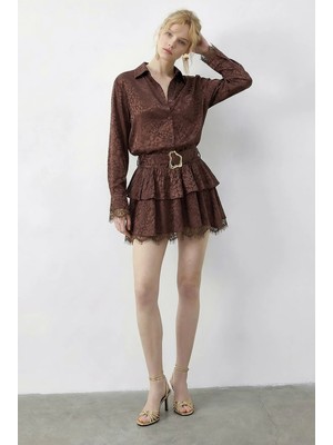 Shade Kadın Leopar Desenli Saten Dokulu Dantel Detaylı Kuşaklı Volanlı Elbise