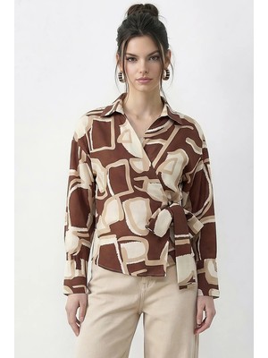 Shade Kadın Desenli Kruvaze Yaka Yandan Bağlamalı Viskon Gömlek
