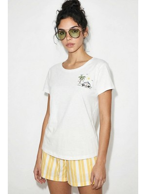 Shade Kadın %100 Pamuk El Işi Summer Nakış Detaylı Premium Tasarım T-Shirt