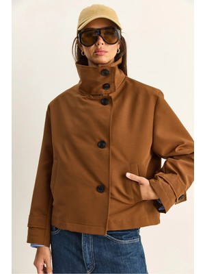 Shade Kadın Dik Yaka Astarlı Cep Detaylı Kısa Trençkot