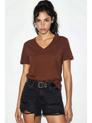 Shade Kadın %100 Organik Pamuk Derin V Yakalı Comfort Fit T-Shirt