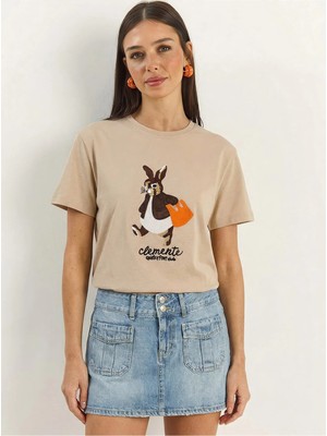 Shade Kadın Rabbit Nakışlı Işlemeli Bisiklet Yaka Basic T-Shirt