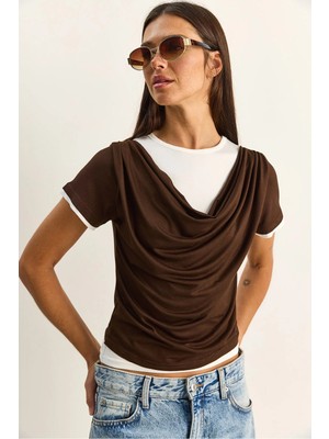 Shade Kadın Çift Kat Görünümlü Degaje Yaka Kısa Kol T-Shirt