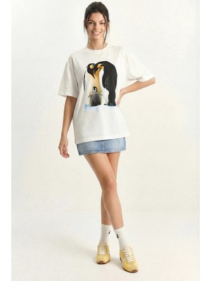 Shade Kadın Penguen Baskılı Oversize Basic T-Shirt