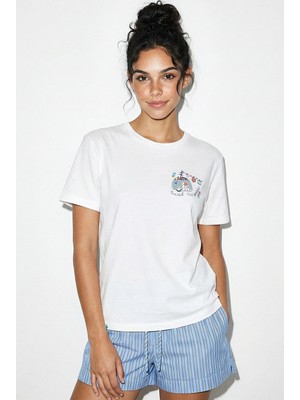 Shade Kadın %100 Pamuk El Işi Minimal Nakış Detaylı Premium Tasarım T-Shirt