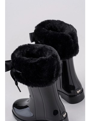 Igor Campera Charol Soft Siyah Yağmur Çizmesi W10239-002 PVC Malzeme ile Çocuklar İçin Rahat ve Kaymaz Özellik