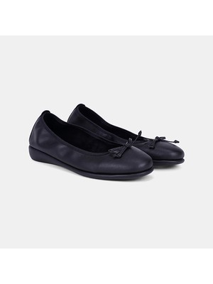 Kadın Siyah Desacomfort Fiyonklu Deri Babet